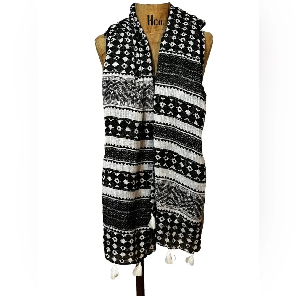 Charming Charlie Extra Long/Wide Tassel Scarf Black & White Made in India!